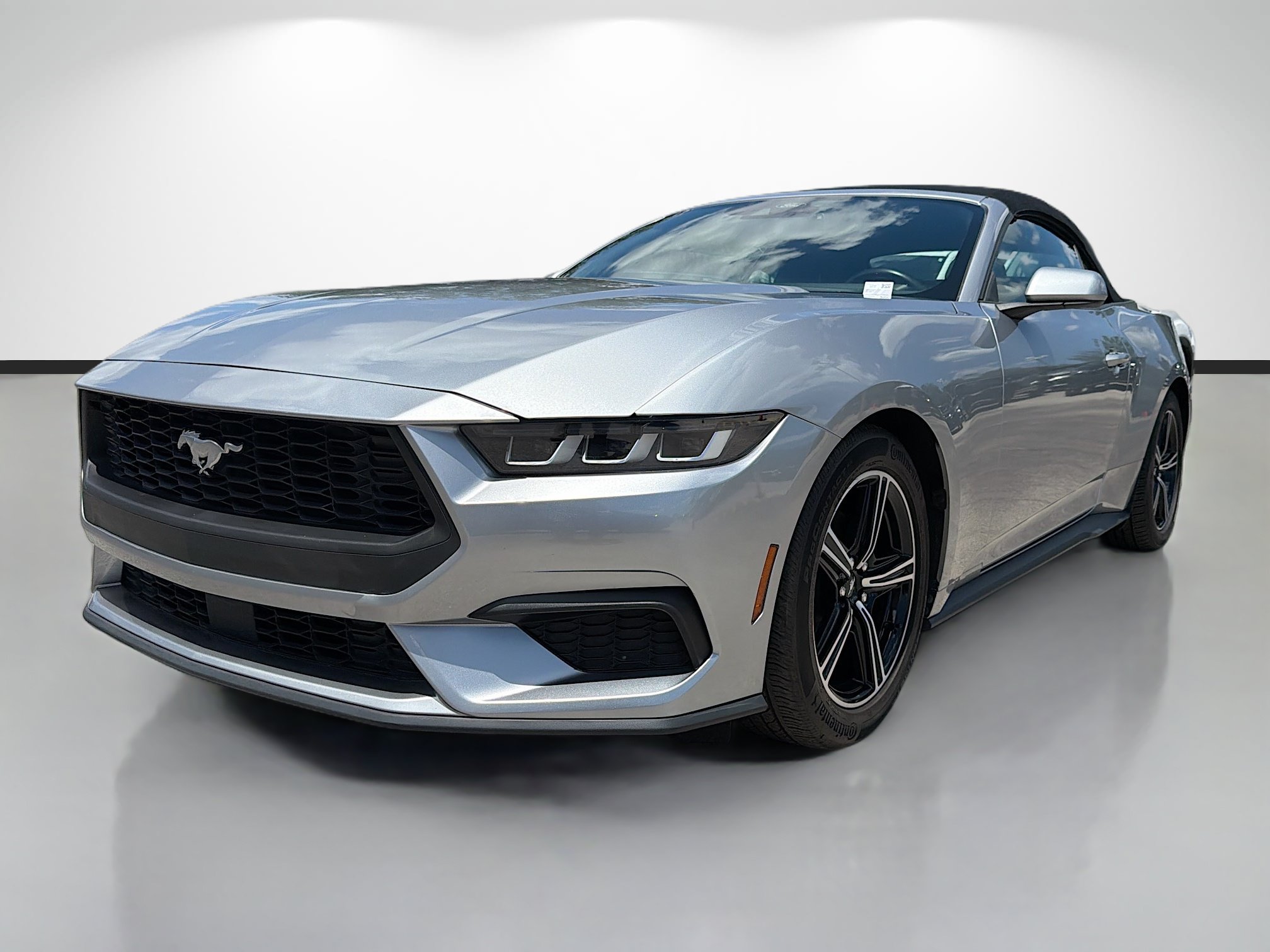 Used 2024 Ford Mustang Premium RWD image 7