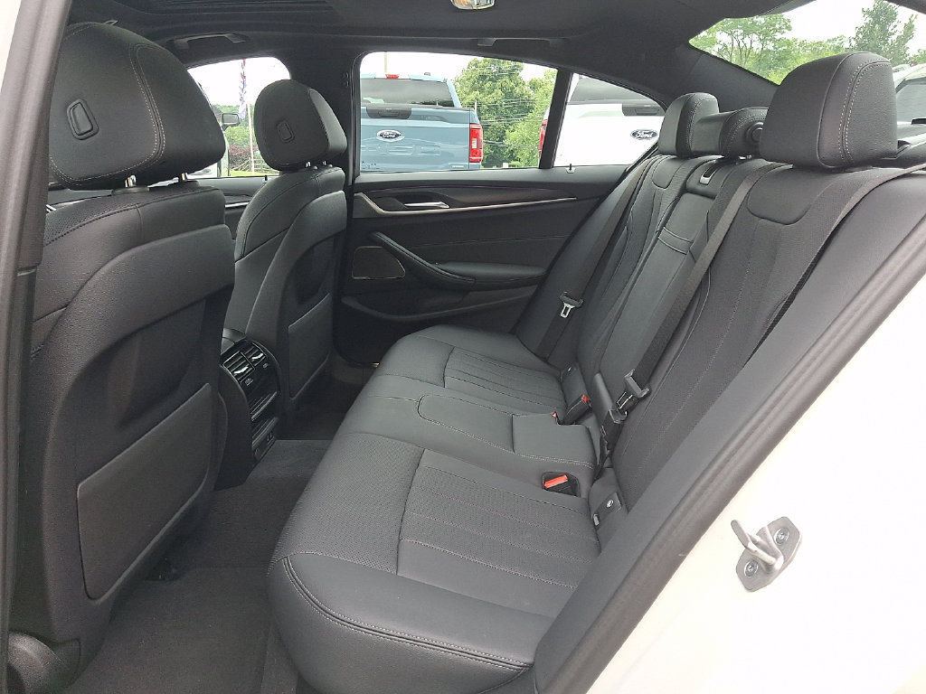 Used 2023 BMW 530i xDrive w/ M Sport Package AWD/4WD image 10