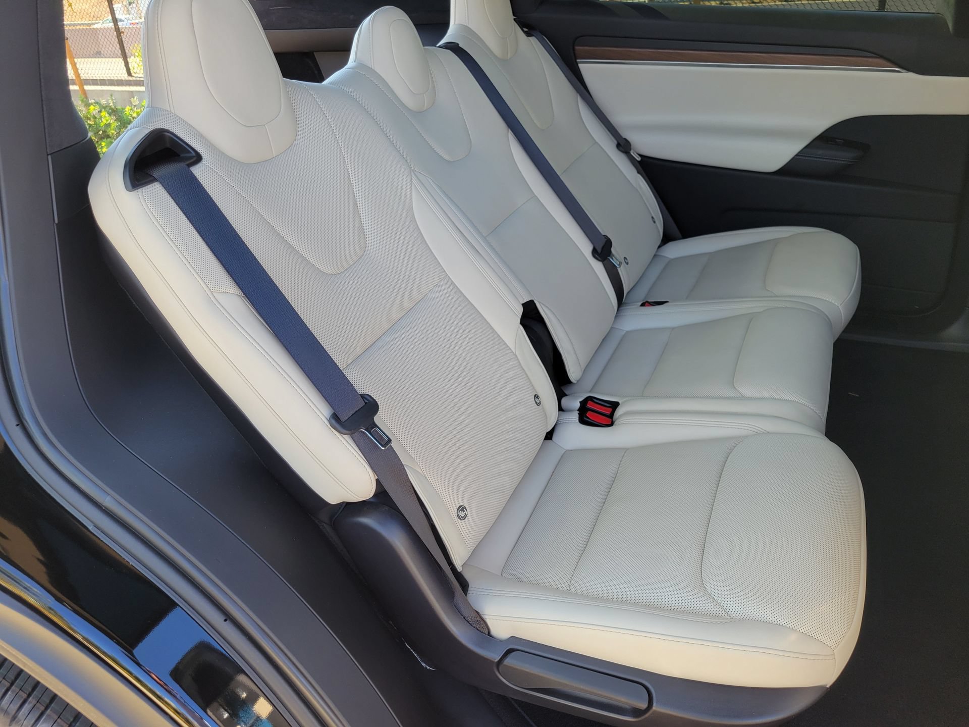 Used 2022 Tesla Model X AWD/4WD image 25