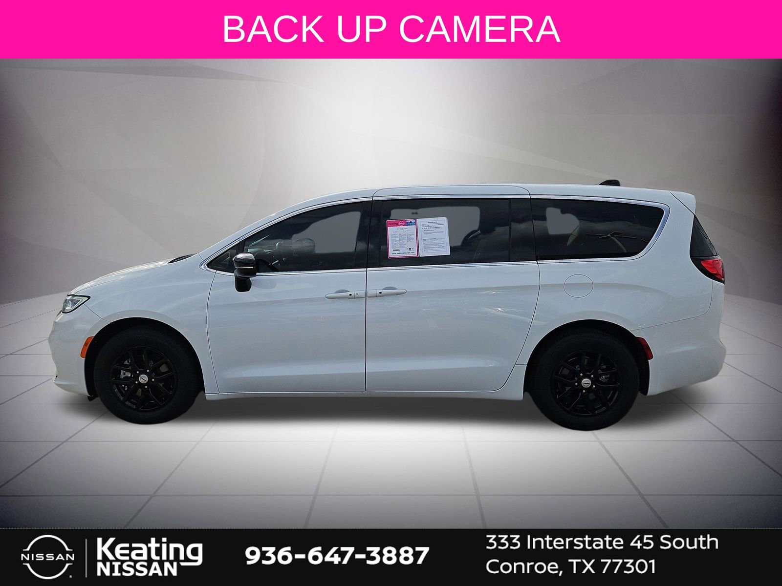 Used 2024 Chrysler Pacifica Touring image 7