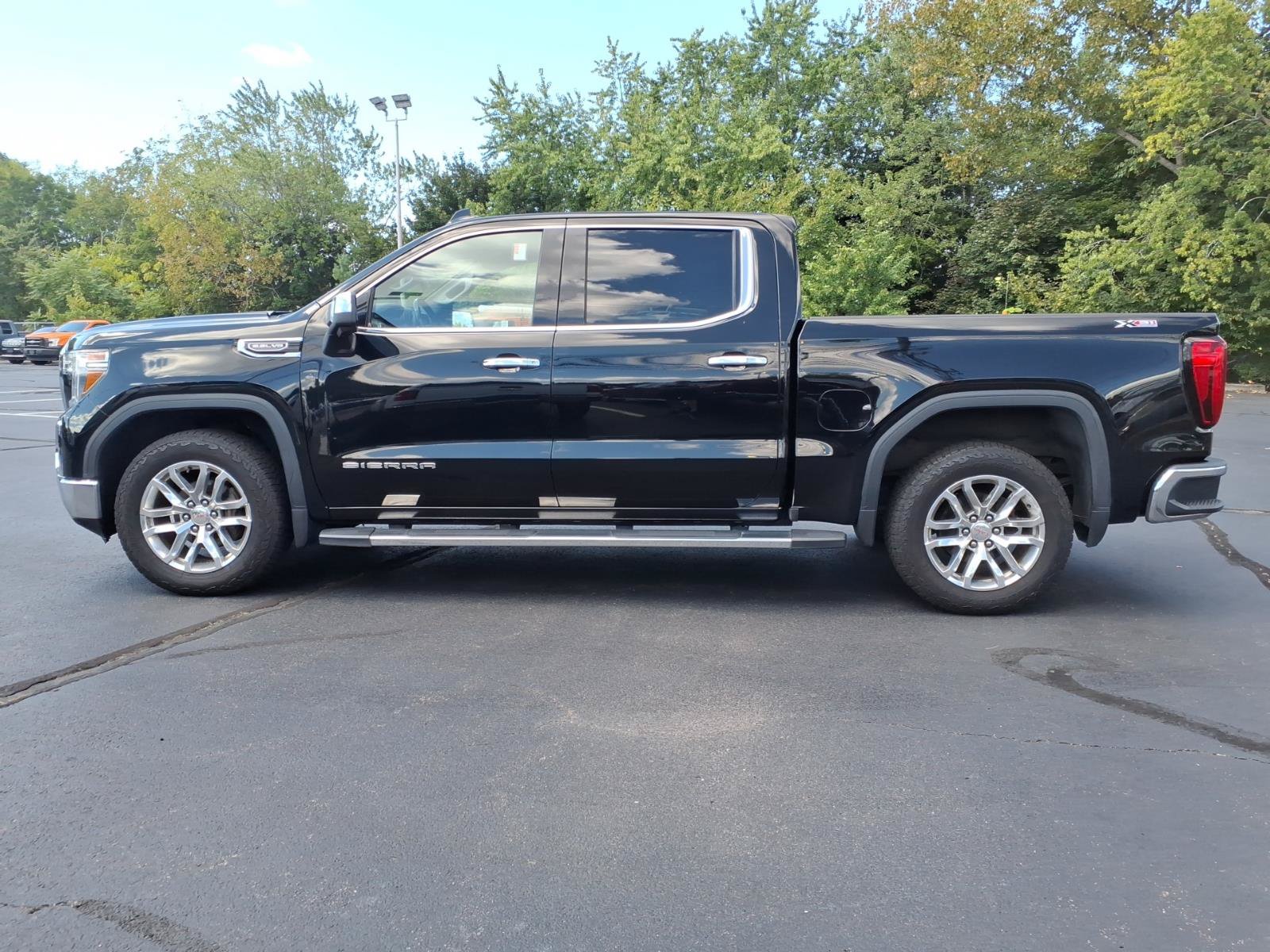 Used 2019 GMC Sierra 1500 SLT w/ SLT Premium Package AWD/4WD image 7
