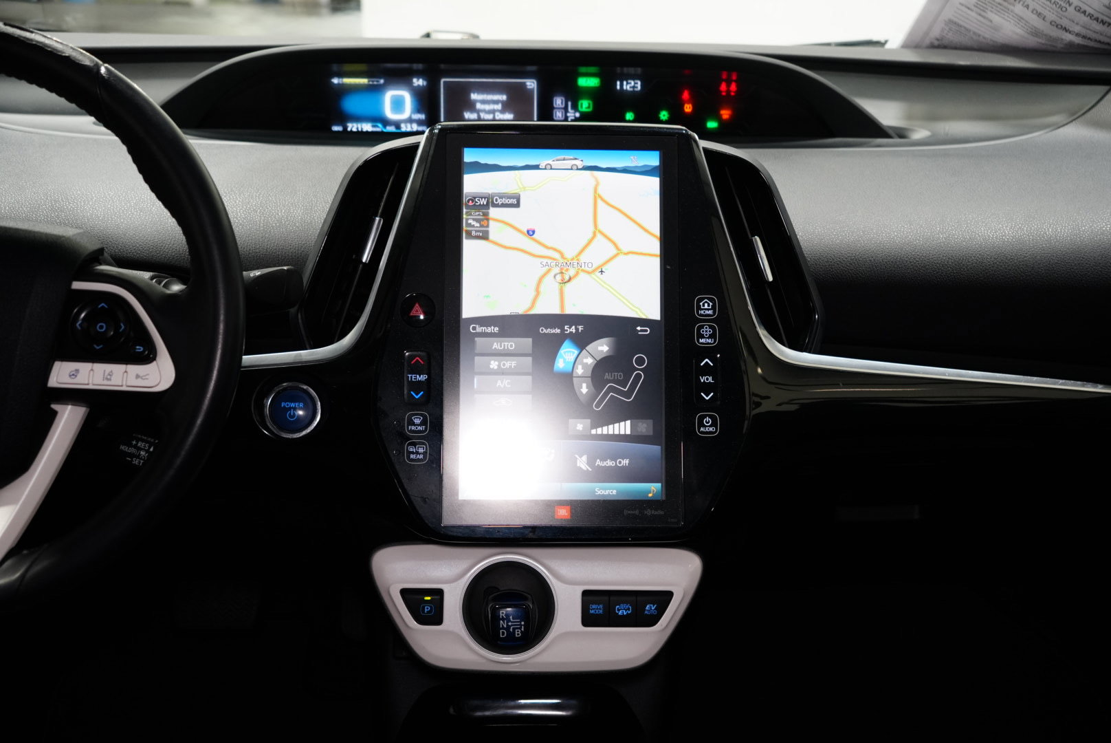 Used 2017 Toyota Prius Prime Advanced image 12