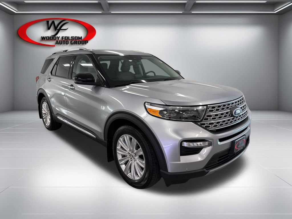 Used 2024 Ford Explorer Limited w/ Limited Technology Package RWD image 3