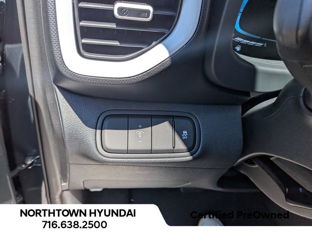 Certified 2026 Hyundai Venue SEL FWD image 29