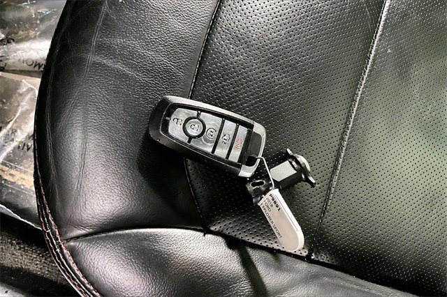 Used 2018 Ford Explorer Sport w/ Equipment Group 401A image 32