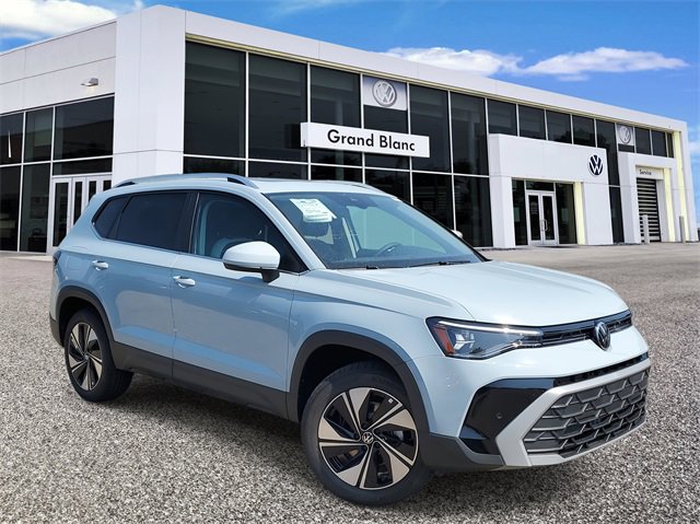 New 2025 Volkswagen Taos SE
