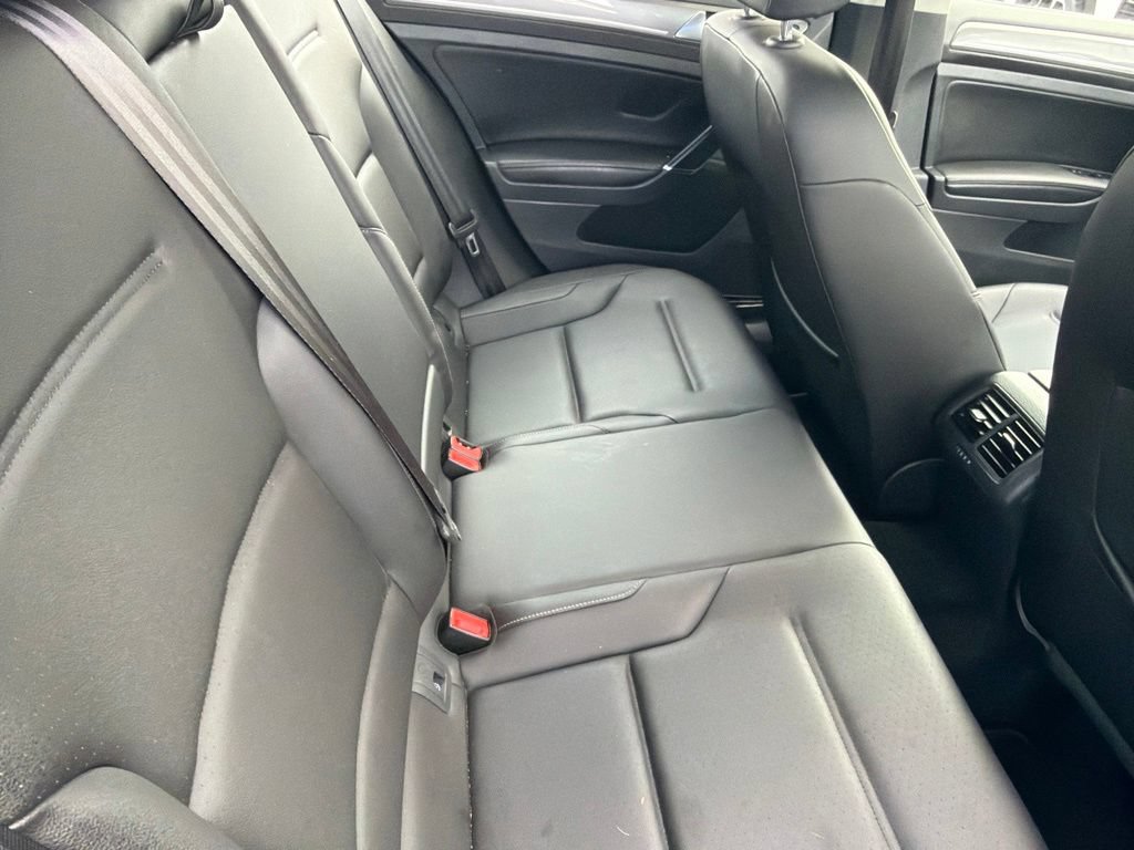 Used 2017 Volkswagen Golf Alltrack SE AWD/4WD image 7