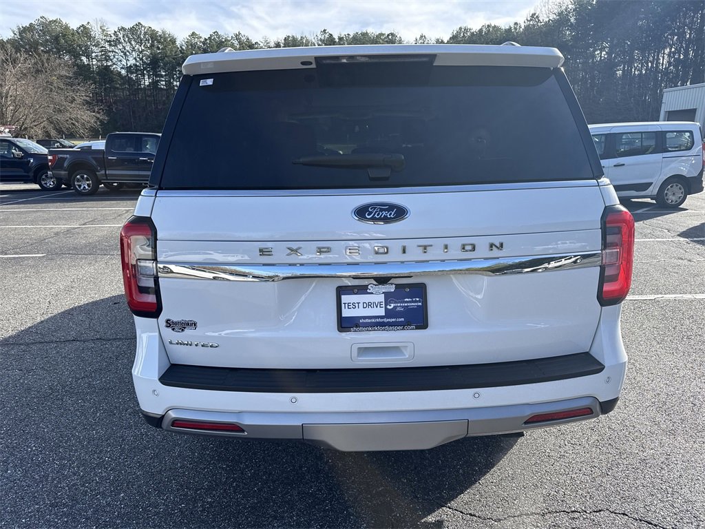 Used 2024 Ford Expedition Limited image 6