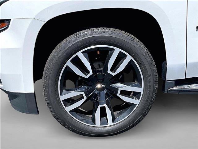 Used 2020 Chevrolet Suburban LT w/ RST Edition RWD image 10