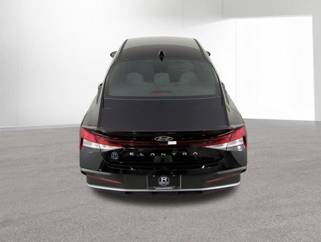 New 2026 Hyundai Elantra Sport FWD image 34