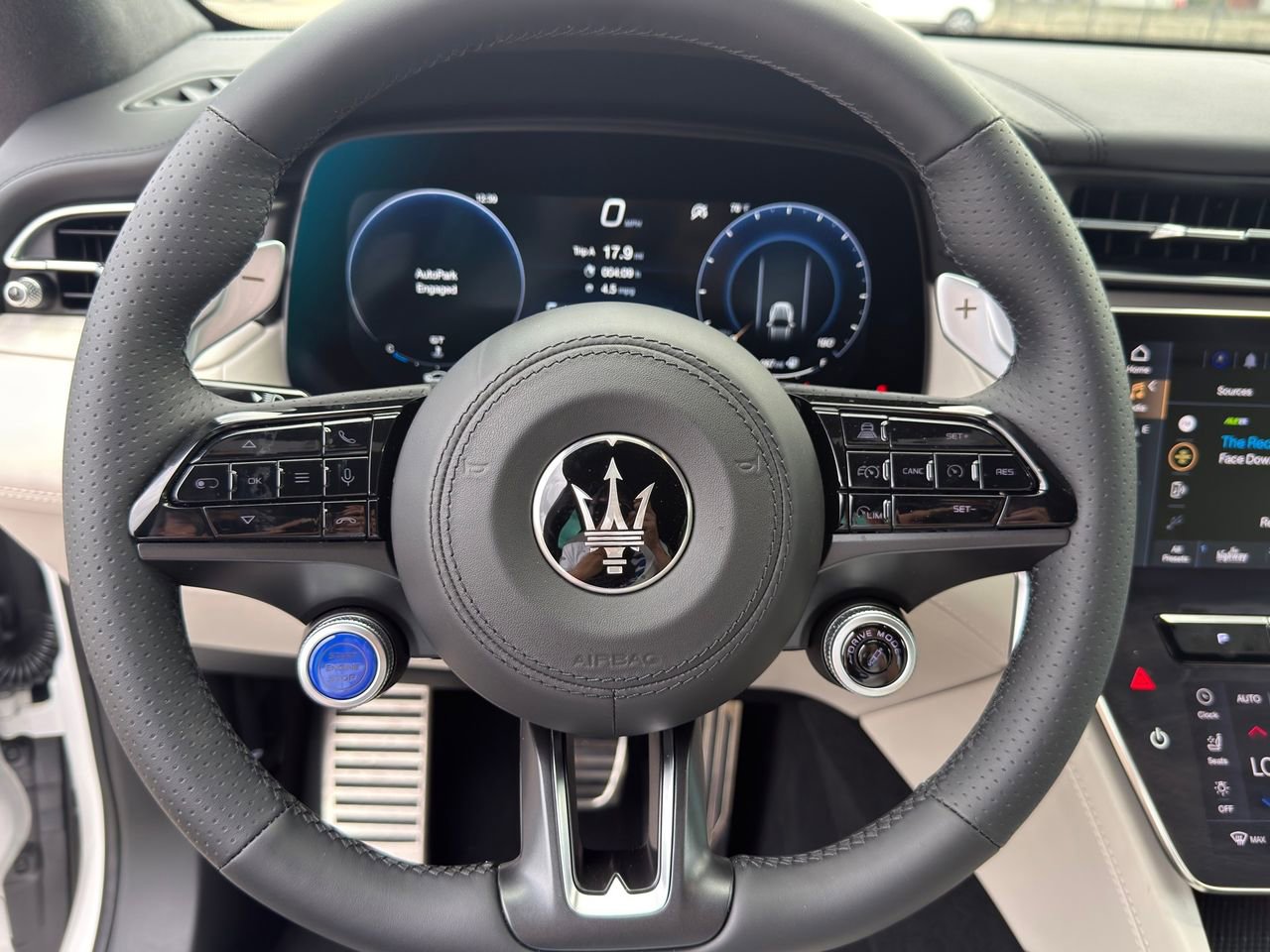 New 2026 Maserati Grecale Modena image 20