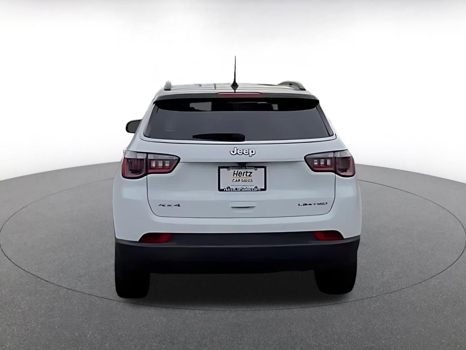 Used 2025 Jeep Compass Limited AWD/4WD image 12
