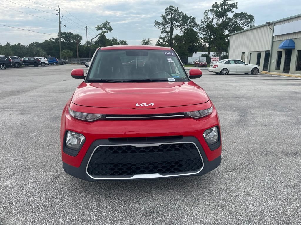Used 2022 Kia Soul LX FWD image 3