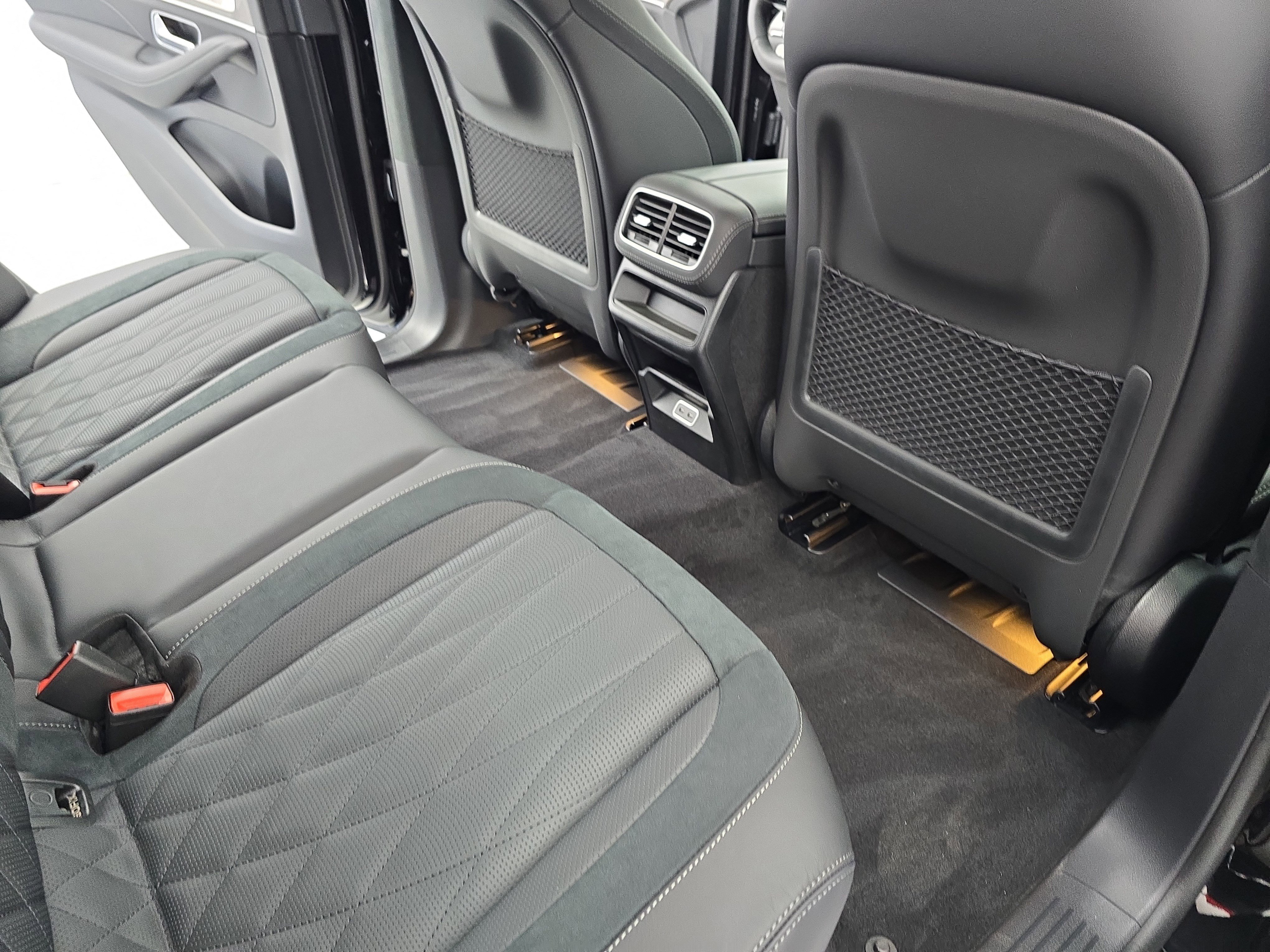 New 2025 Mercedes-Benz GLE 63 AMG S image 11