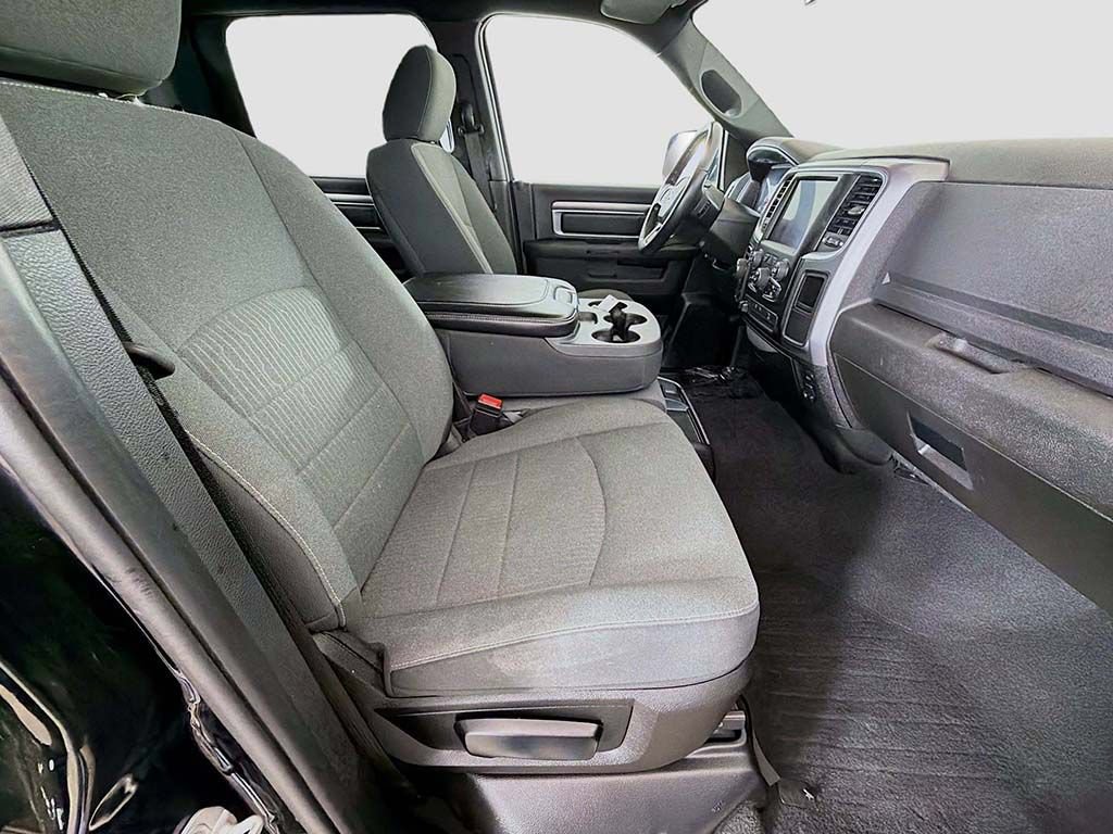 Used 2022 RAM 1500 Warlock AWD/4WD image 18