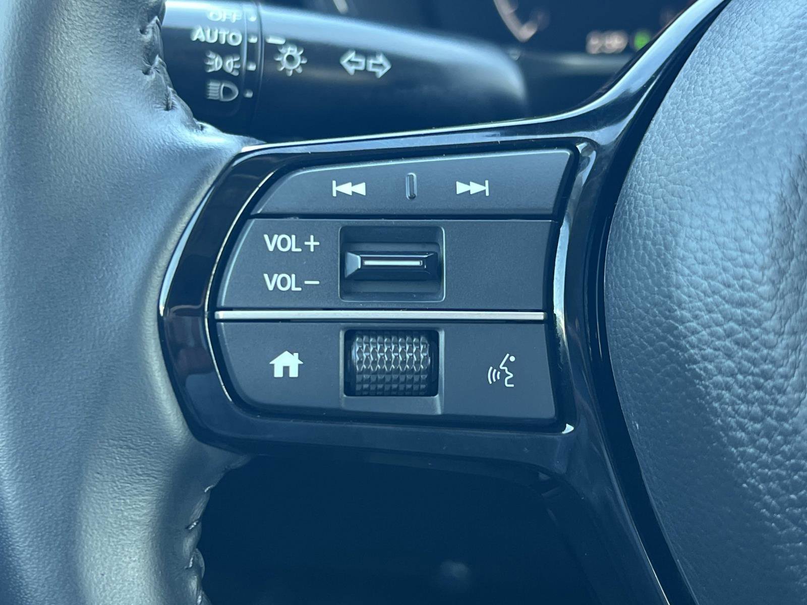 Certified 2025 Honda CR-V EX-L image 9