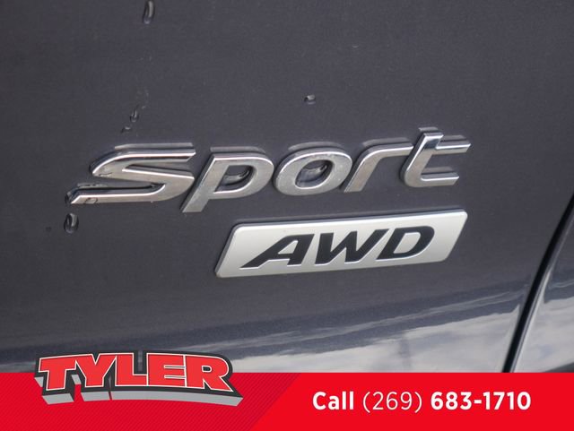 Used 2015 Hyundai Santa Fe Sport w/ Option Group 04 AWD/4WD image 14