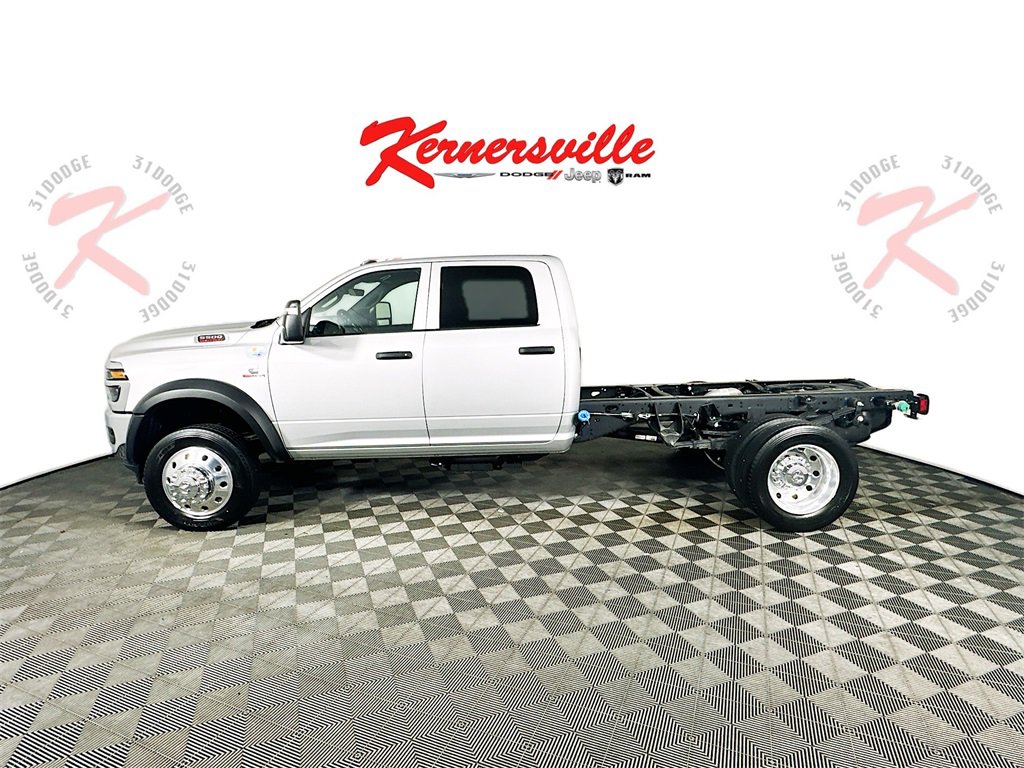 New 2025 RAM 5500 Tradesman image 4