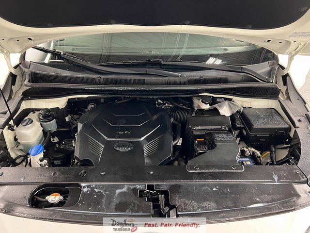 Used 2020 Kia Sedona LX image 24