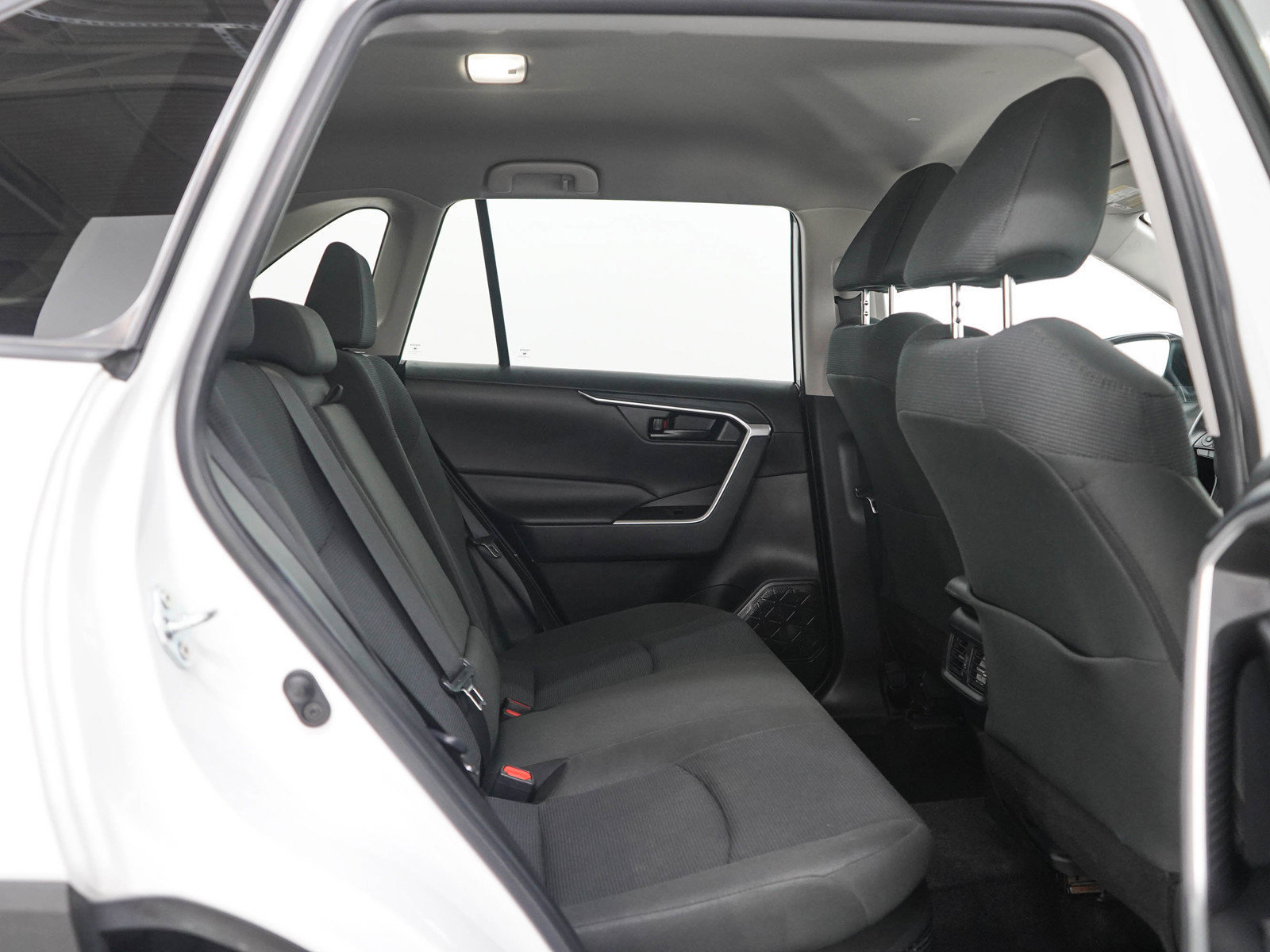 Used 2025 Toyota RAV4 LE AWD/4WD image 12