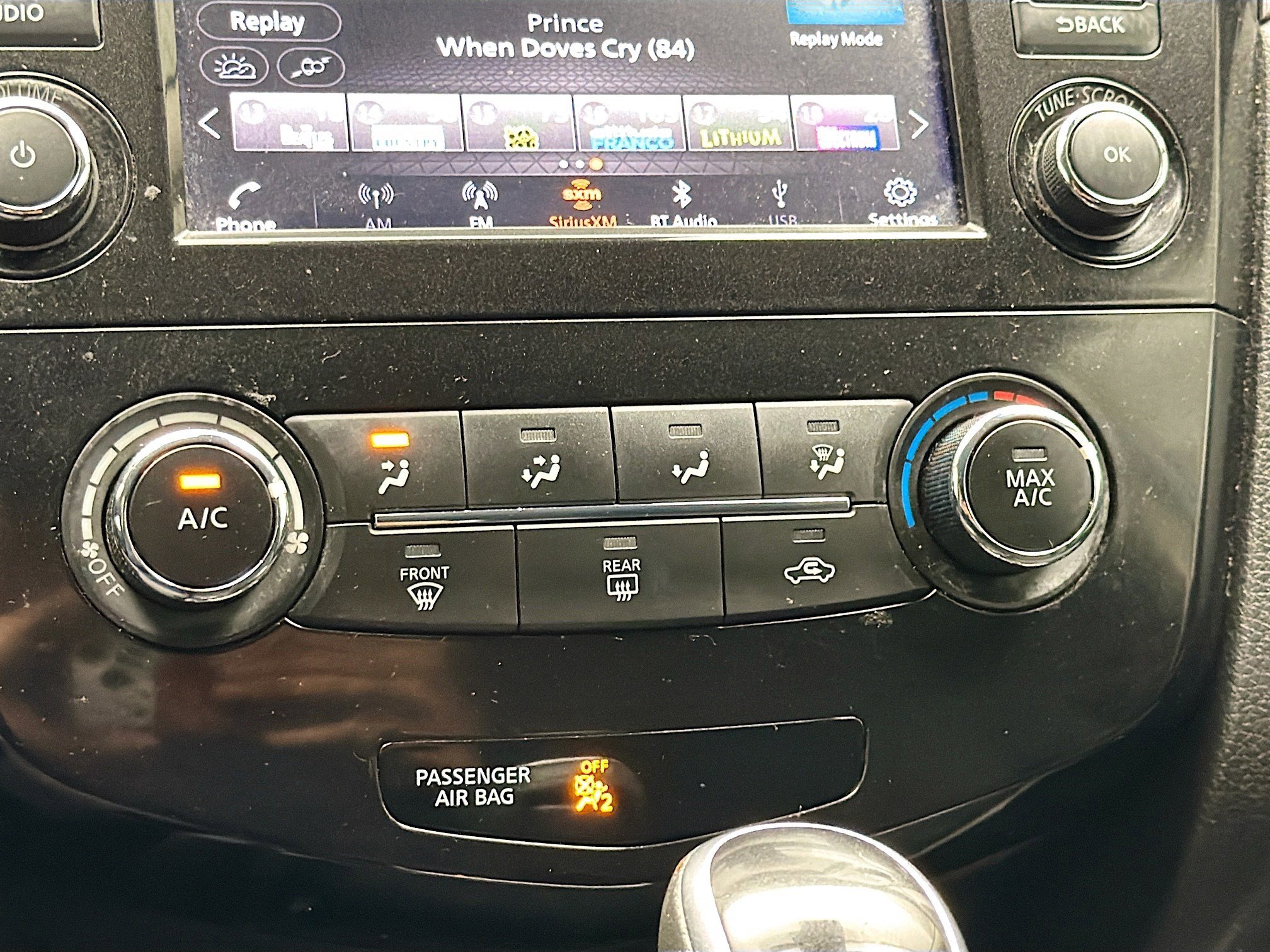 Used 2022 Nissan Rogue Sport S image 10