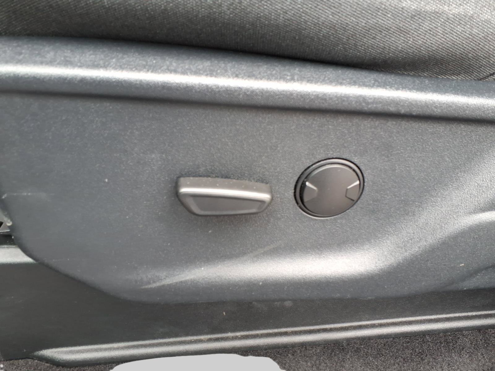 Used 2025 Ford F150 XLT w/ Equipment Group 301A Standard image 9