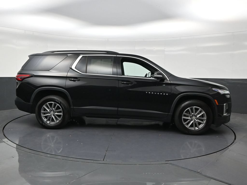 Used 2023 Chevrolet Traverse LT FWD image 6