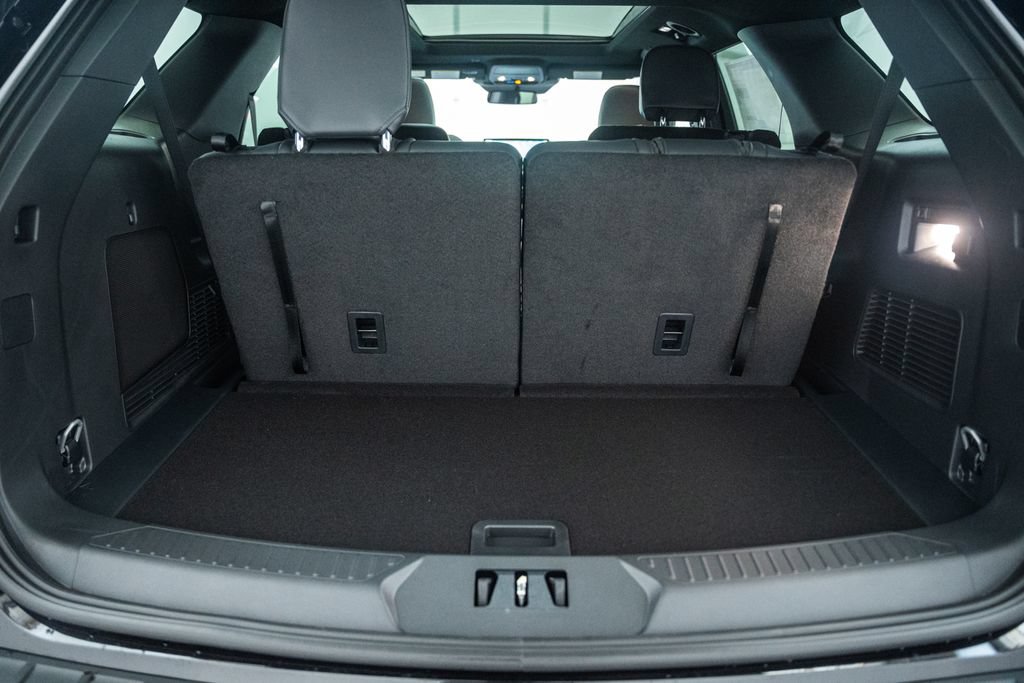 New 2026 Ford Explorer ST-Line w/ ST-Line Street Pack AWD/4WD image 12