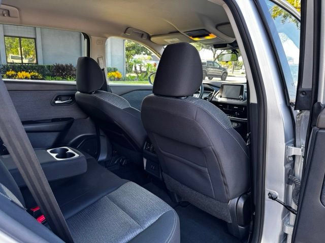 Used 2021 Nissan Rogue SV FWD image 16