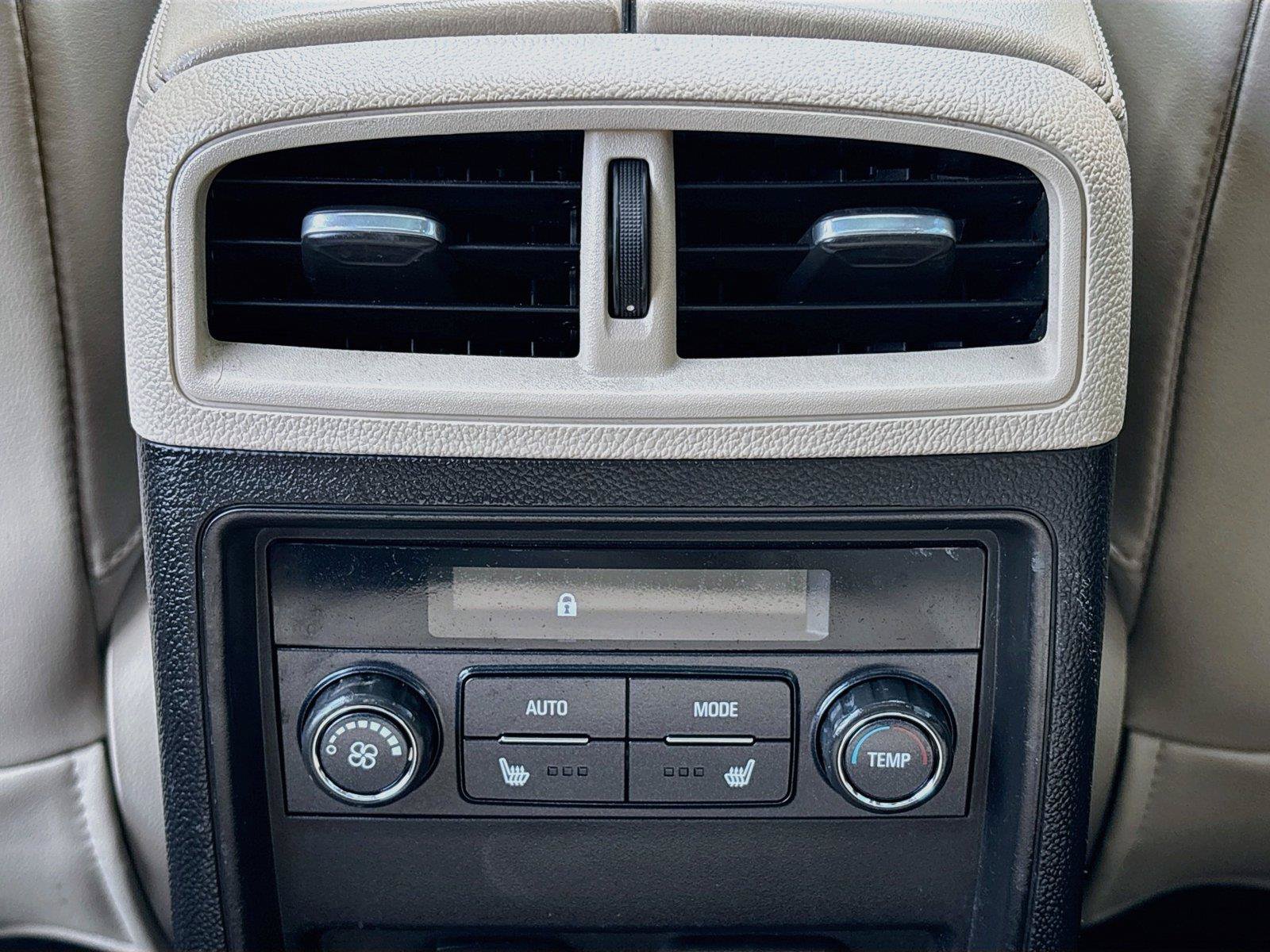 Used 2019 Buick Envision Essence AWD/4WD image 26