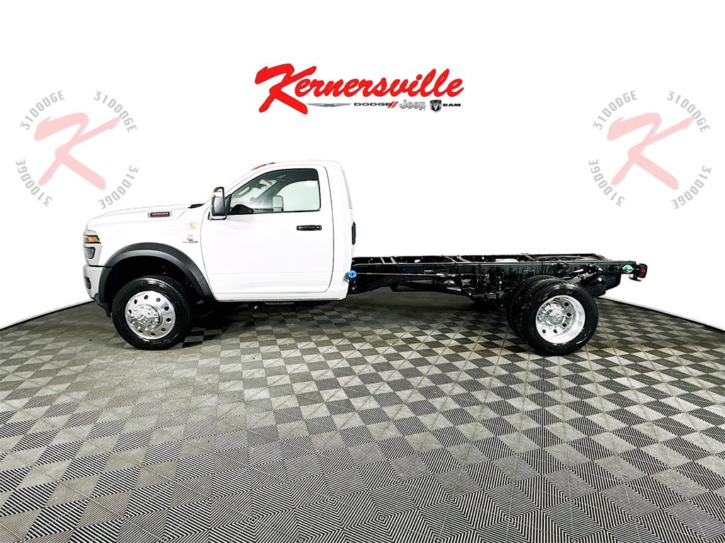 New 2026 RAM 5500 Tradesman w/ Chrome Appearance Group image 4
