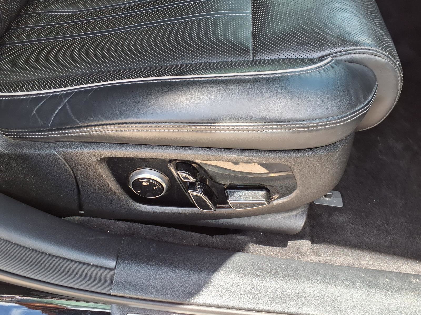 Used 2017 Genesis G90 5.0 Ultimate image 9