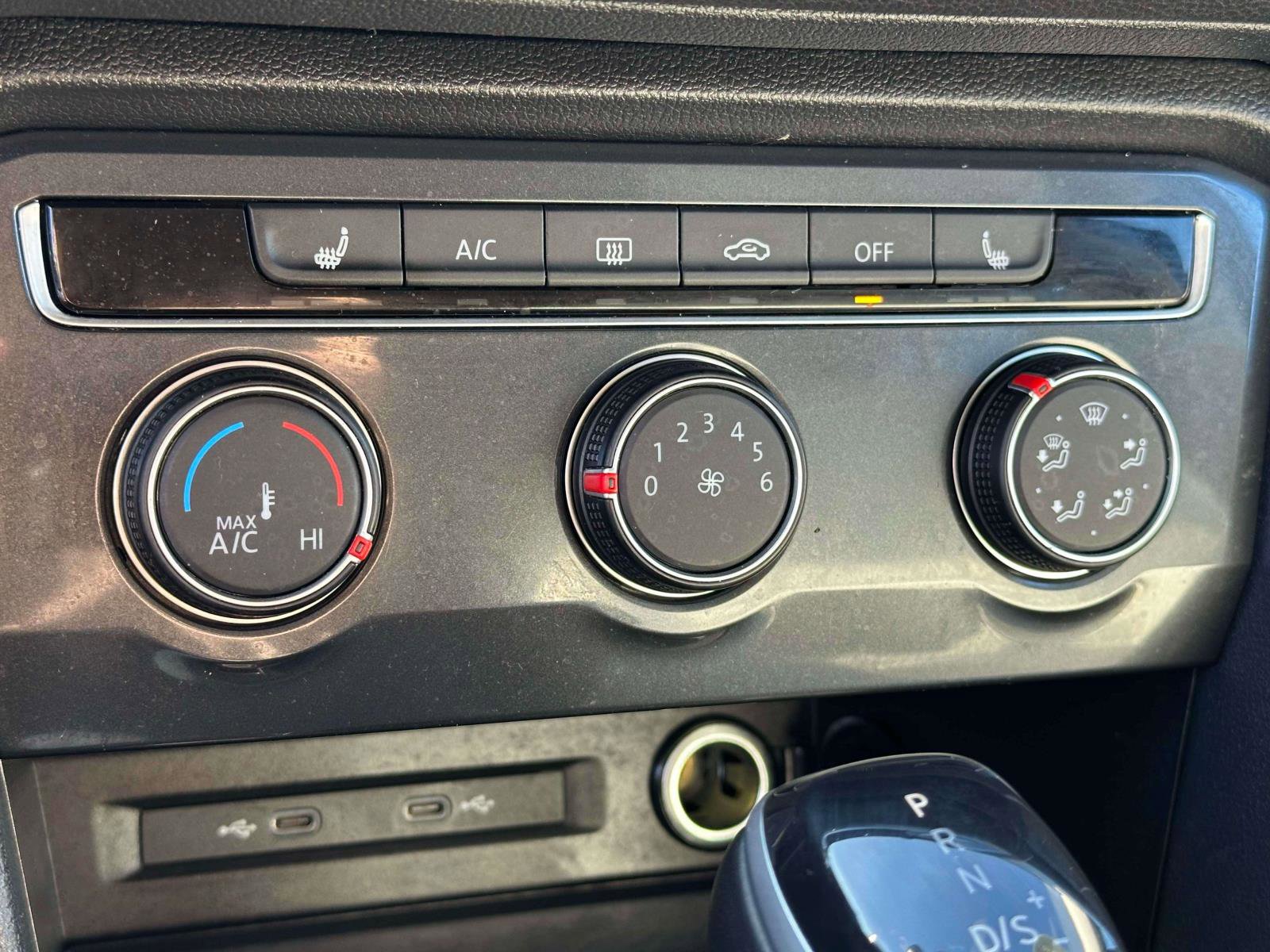 Certified 2023 Volkswagen Tiguan S image 24