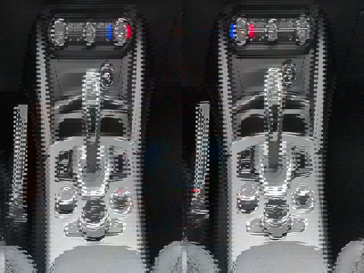 Used 2024 Alfa Romeo Stelvio Ti AWD/4WD image 18