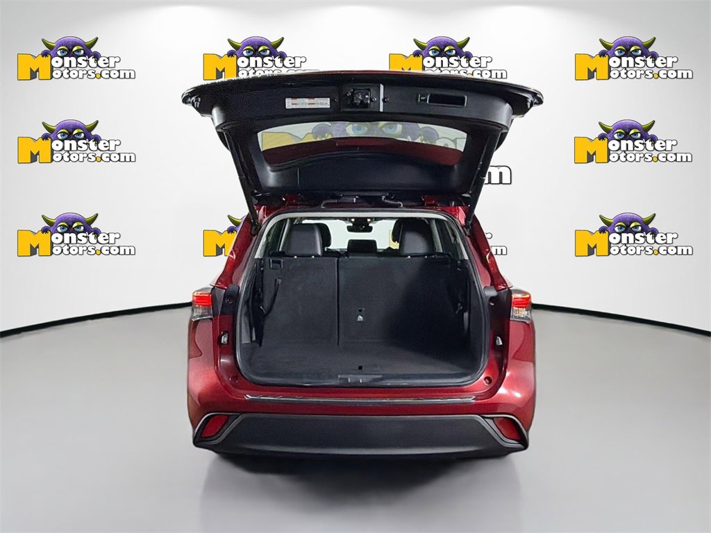 Used 2022 Toyota Highlander XLE image 24