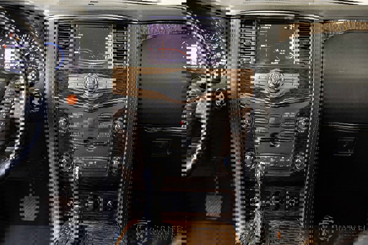 Used 2019 Nissan Armada Platinum image 43