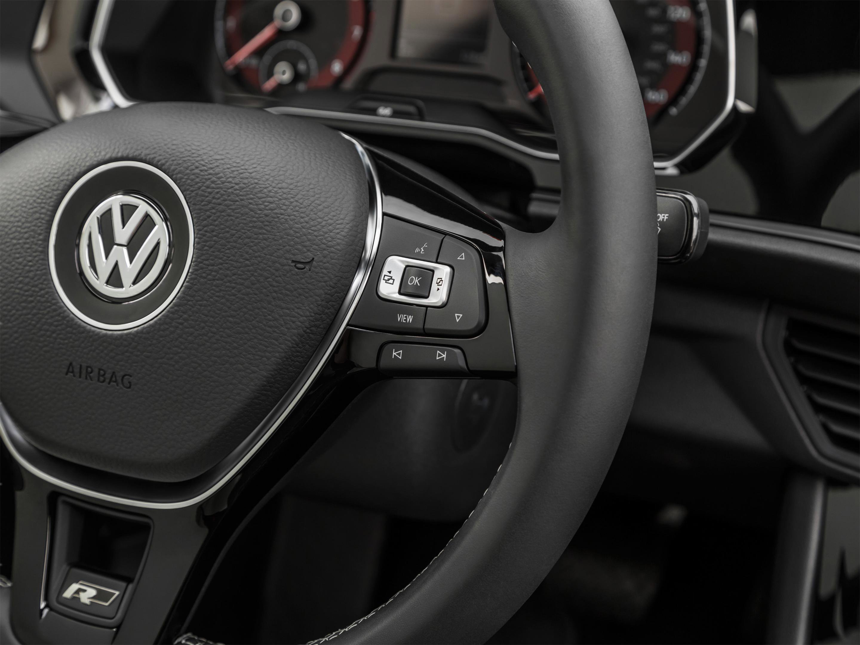 Used 2020 Volkswagen Jetta R-Line w/ R-Line Cold Weather Package FWD image 46