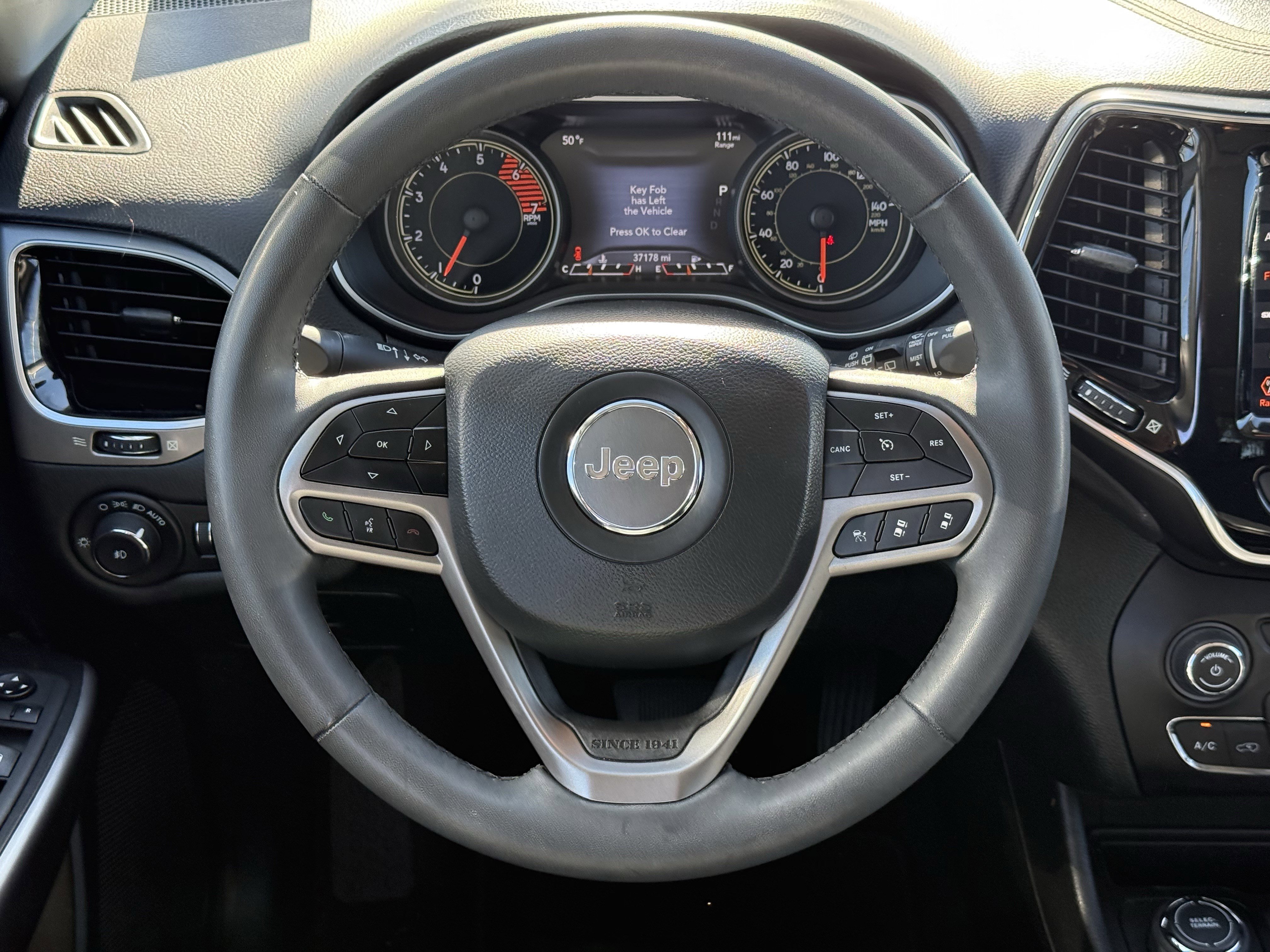 Used 2022 Jeep Cherokee Limited image 15