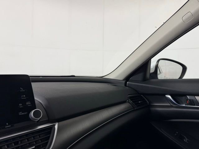 Used 2018 Honda Accord LX image 18