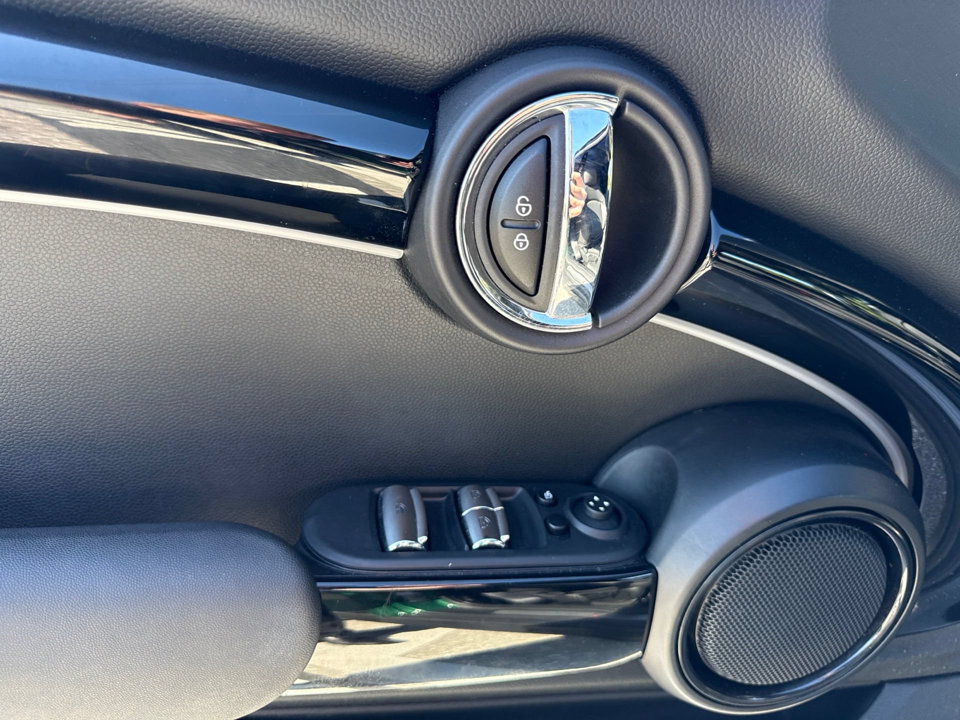 Used 2024 MINI Cooper S FWD image 16