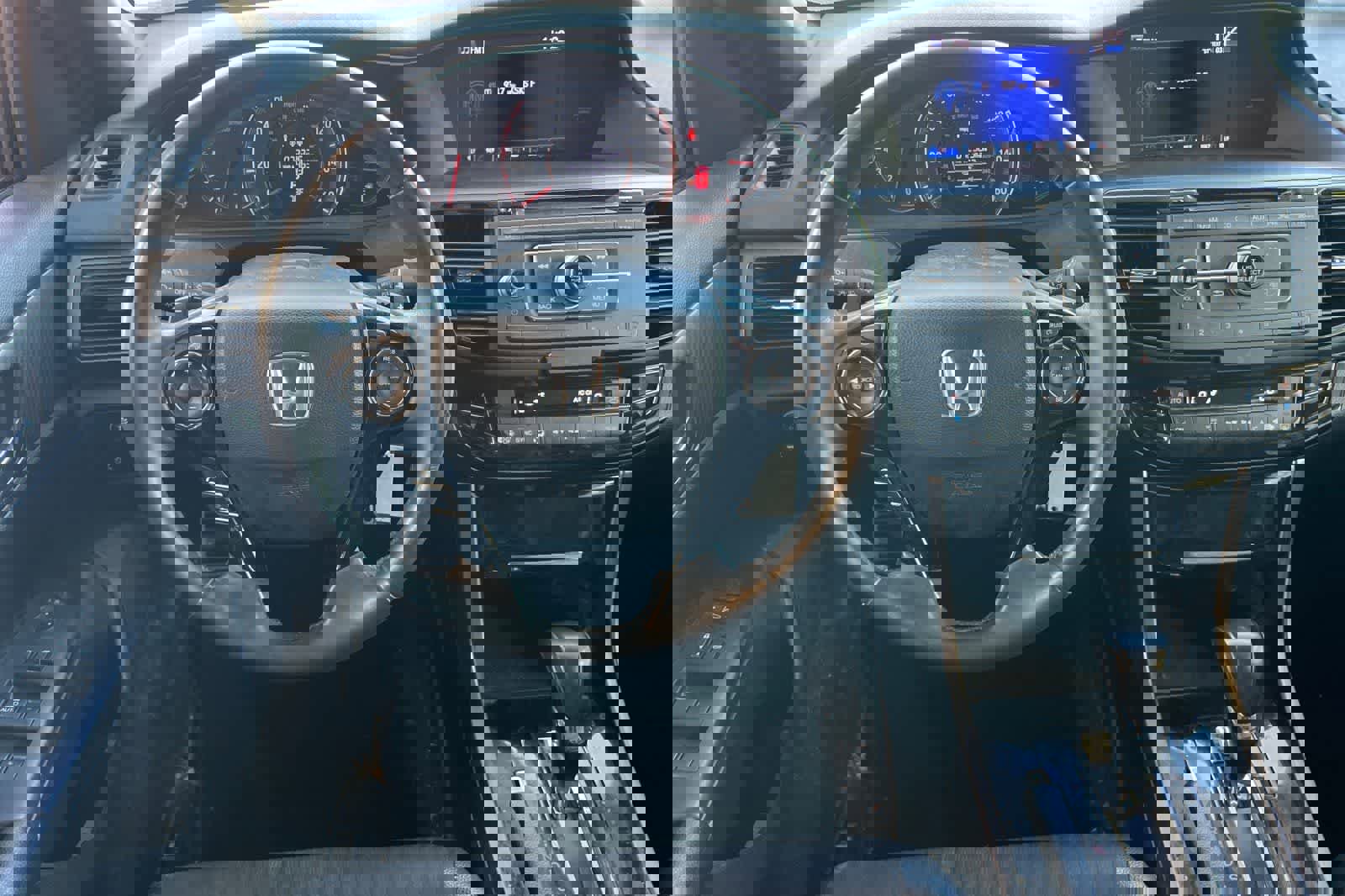 Used 2017 Honda Accord Sport image 16