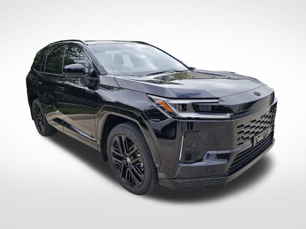Used 2026 Toyota RAV4 XSE w/ Weather Package AWD/4WD image 2