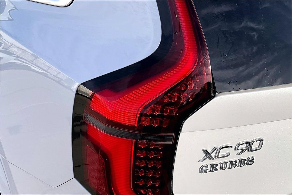 New 2026 Volvo XC90 B6 Core AWD/4WD image 35