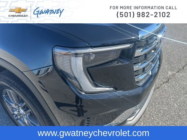 Used 2025 GMC Acadia Elevation FWD image 13