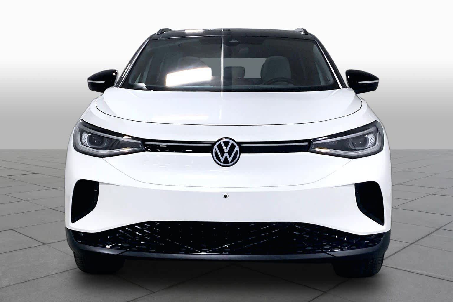 Used 2025 Volkswagen ID.4 Pro S Plus w/ ID.4 Black Package AWD/4WD image 3