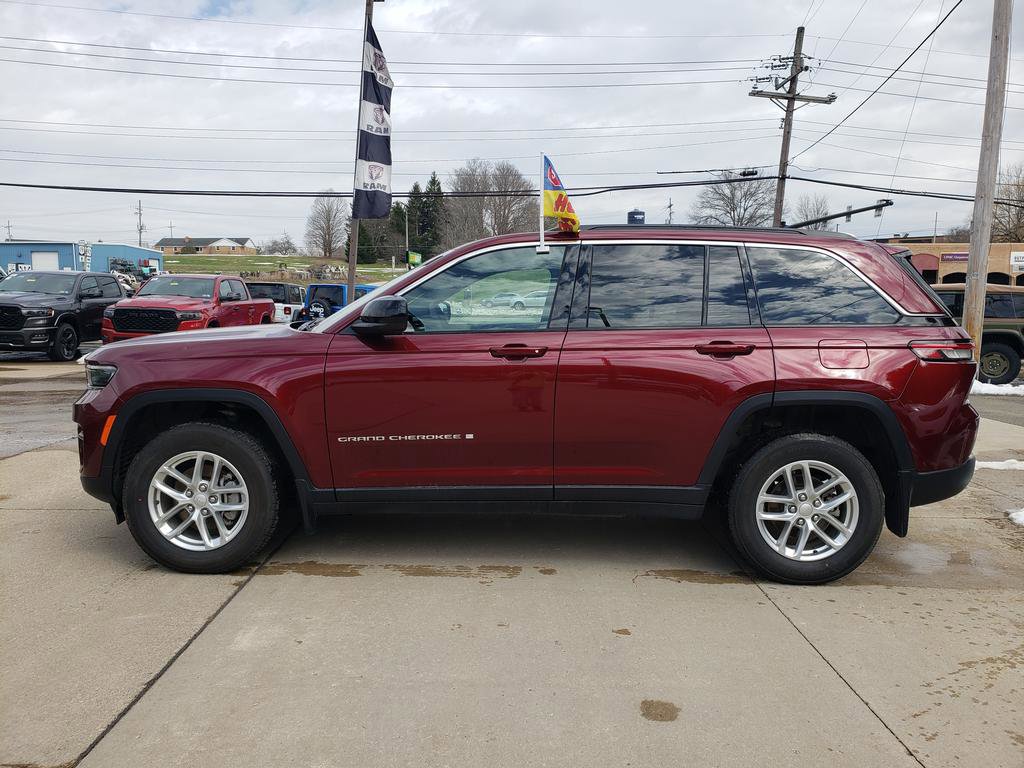New 2025 Jeep Grand Cherokee Laredo X w/ Luxury Tech Group I image 7