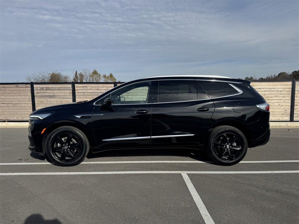 Used 2023 Buick Enclave Essence w/ Experience Buick Package image 2