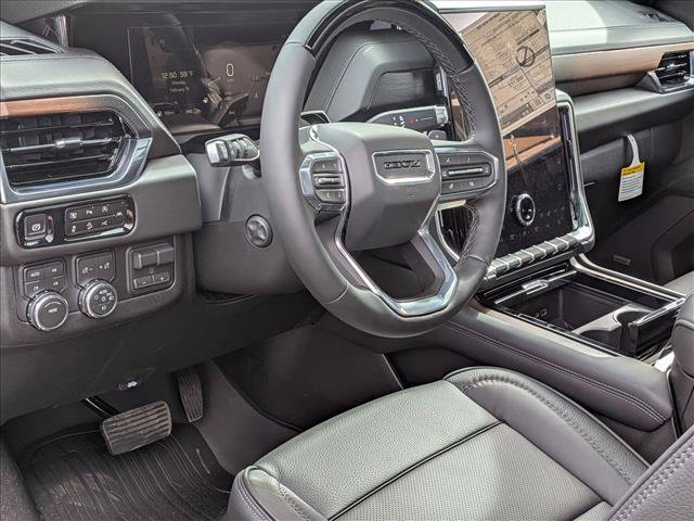 New 2026 GMC Yukon Denali w/ Denali Reserve Package AWD/4WD image 3