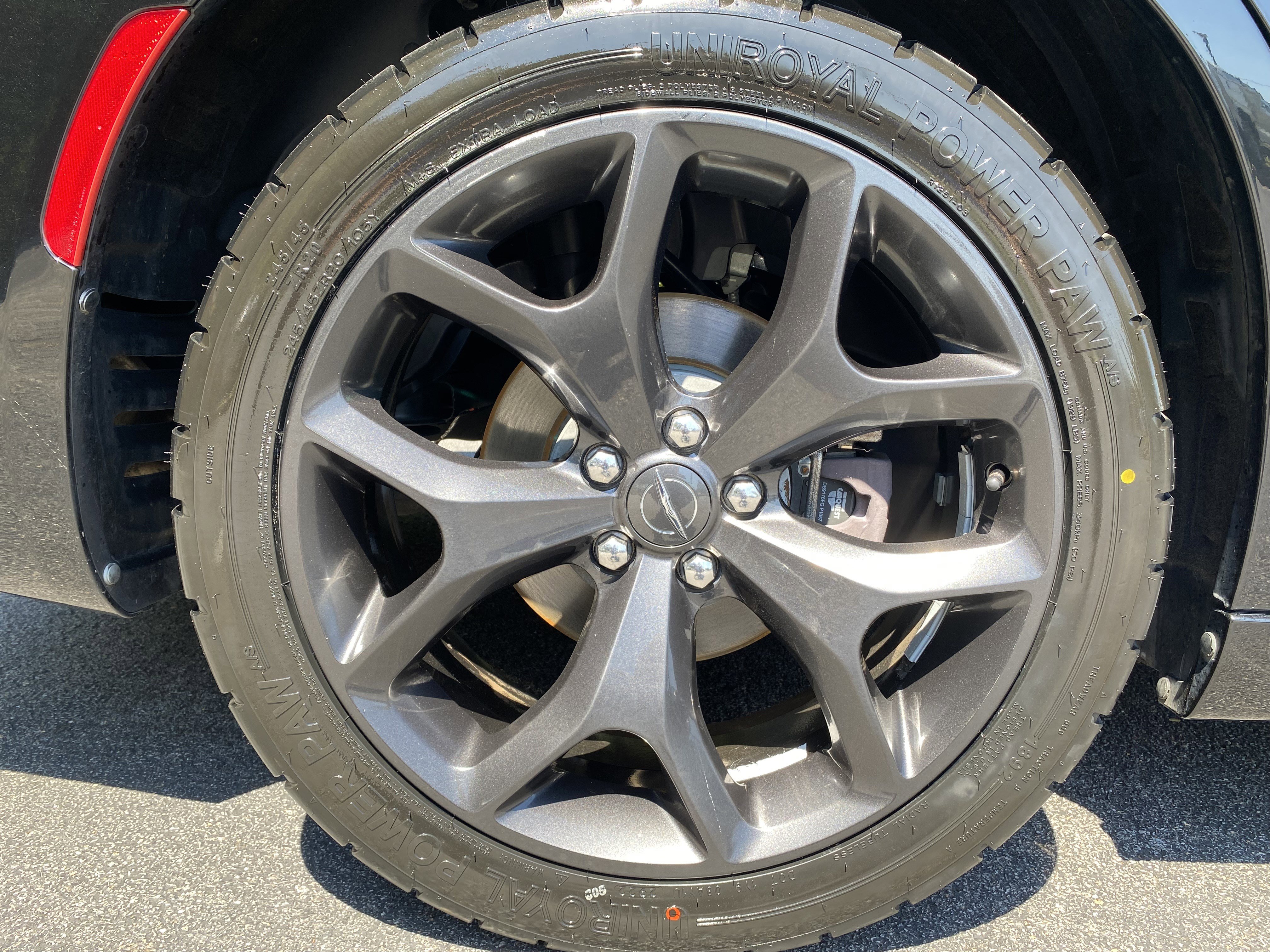 Used 2020 Chrysler 300 Touring w/ Sport Appearance Package image 40