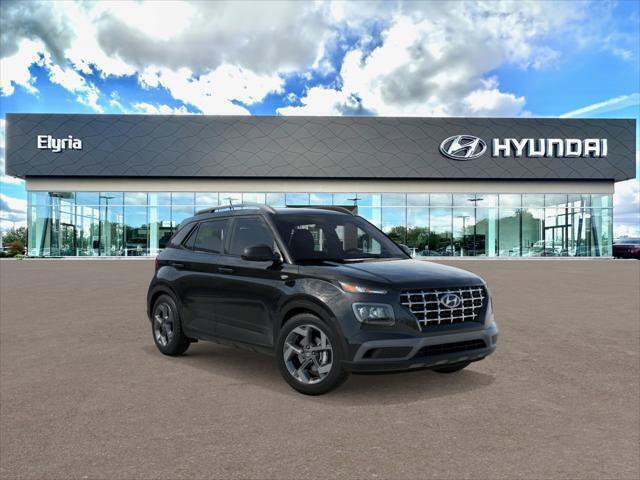 New 2026 Hyundai Venue SEL FWD image 2